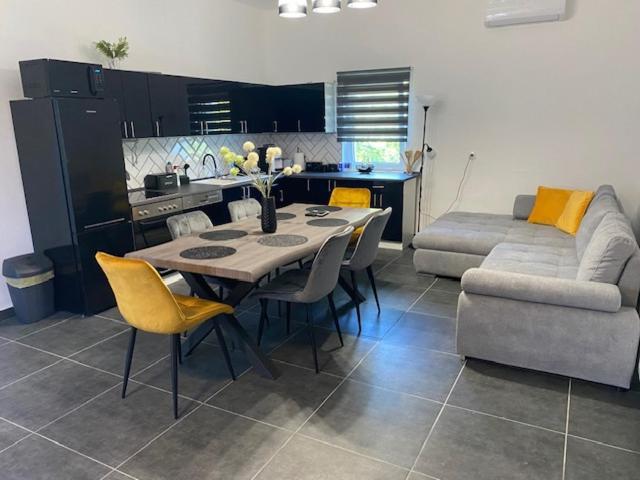 Apartamento Dora Vendeghaz Letenye Exterior foto