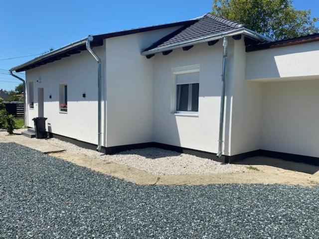 Apartamento Dora Vendeghaz Letenye Exterior foto